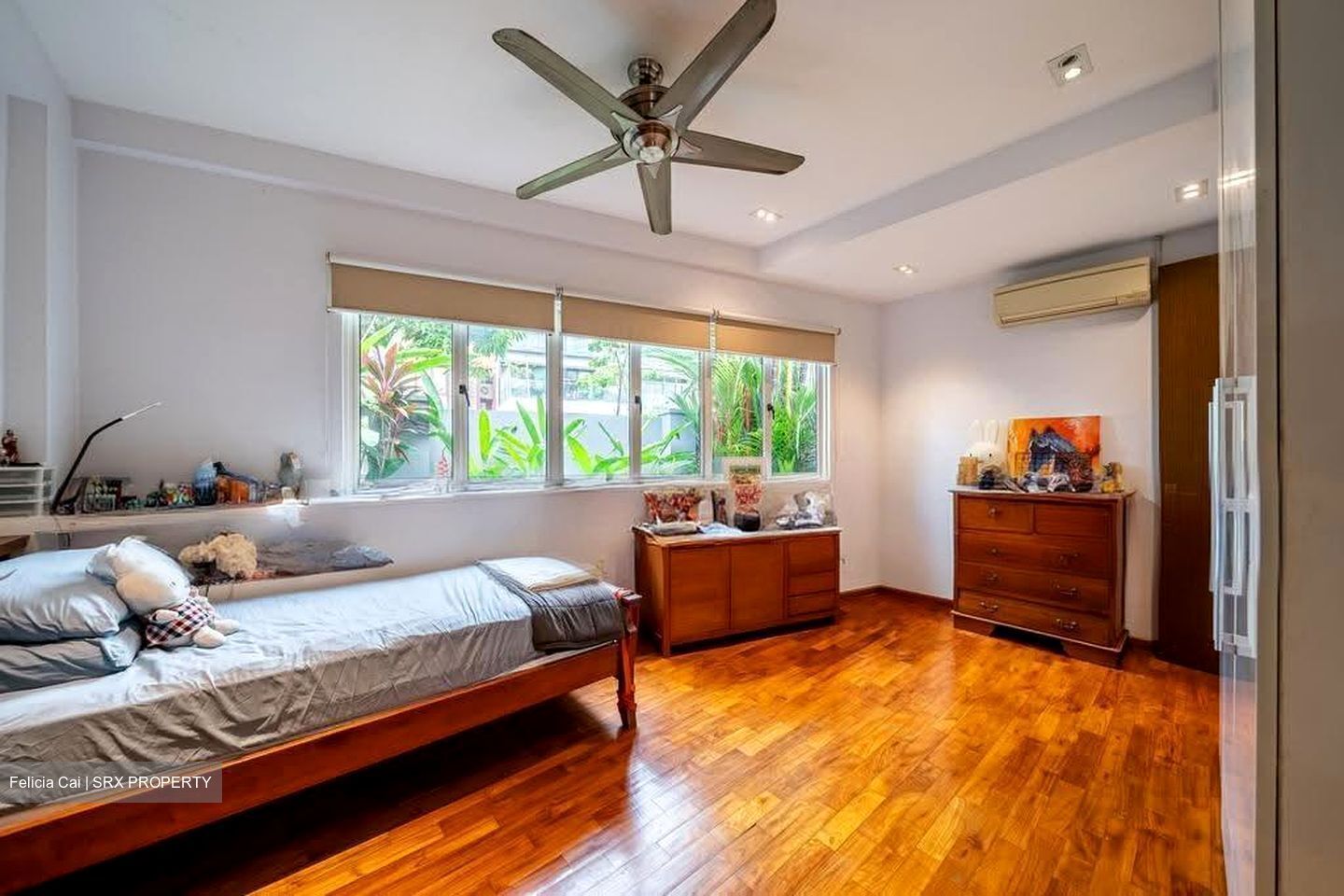 Sembawang Hills Estate (D20), Terrace #637281121